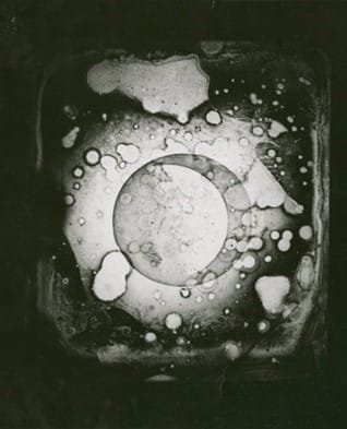 L'evoluzione della fotografia 5 La prima foto della Luna – immagine di pubblico dominio tramite Wikipedia
