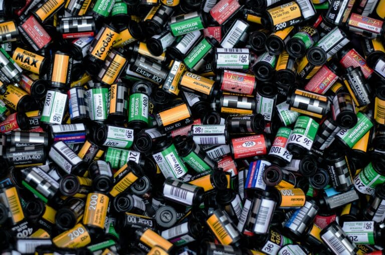 La pellicola fotografica: come è fatta e come si produce 12 photo films stockpack unsplash