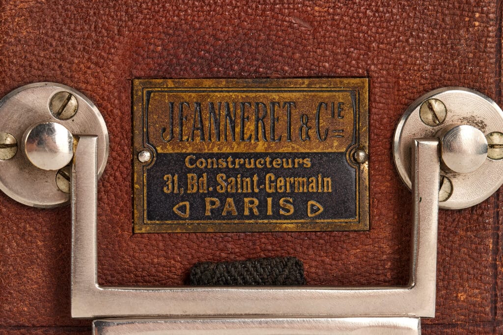 Jeanneret & Cie 1 Jeanneret & Cie