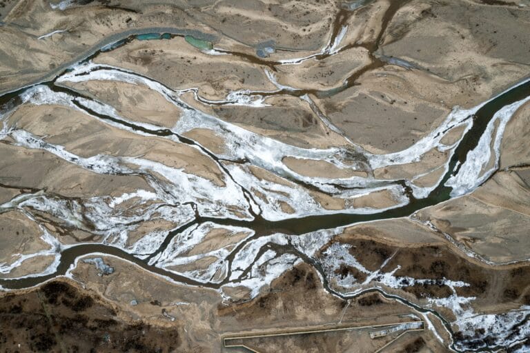 Storia della fotografia topografica: cartografia visiva e rilievo del territorio 5 aerial photograph near aba county aba prefecture sichuan province stockpack unsplash