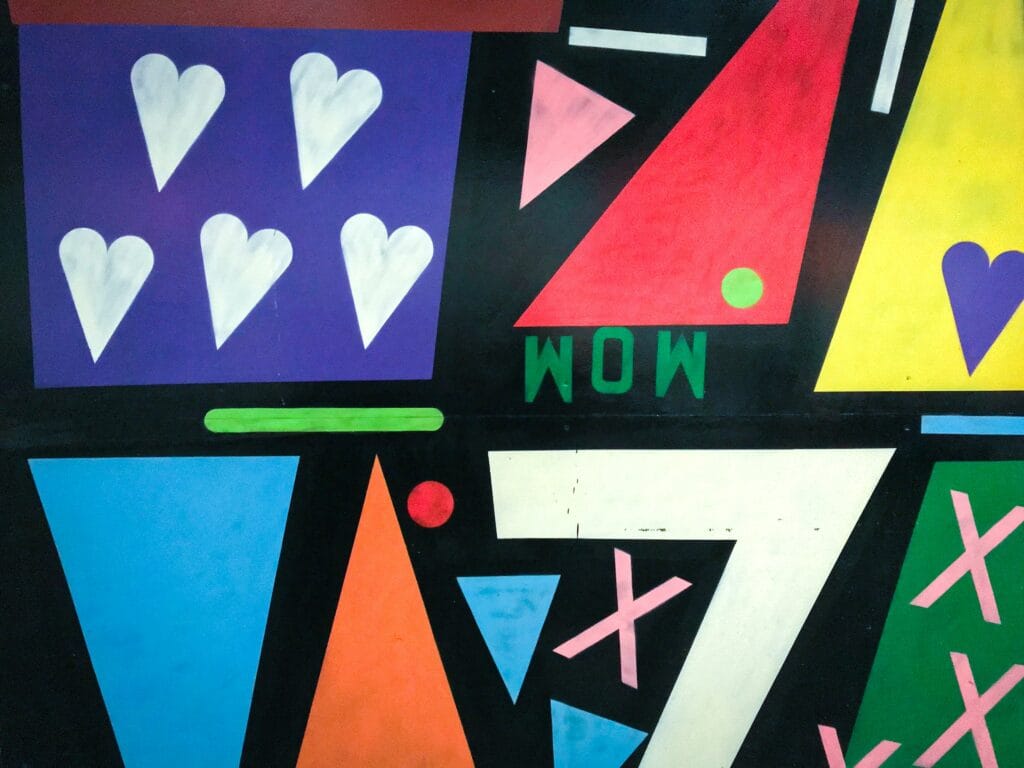 Fotografare l'arte urbana tra murales e graffiti