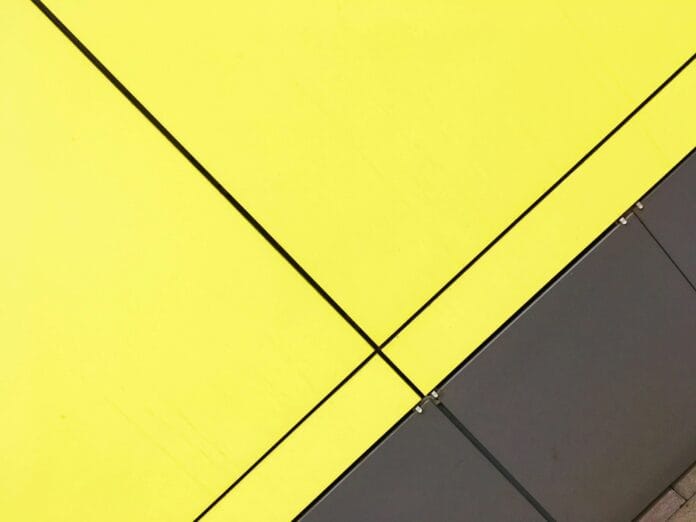 bauhaus-wall-stockpack-unsplash Composizione geometrica dalla Bauhaus alla fotografia