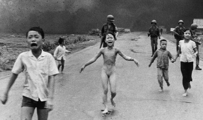 La ragazza del Napalm (1972) — Nick Ut