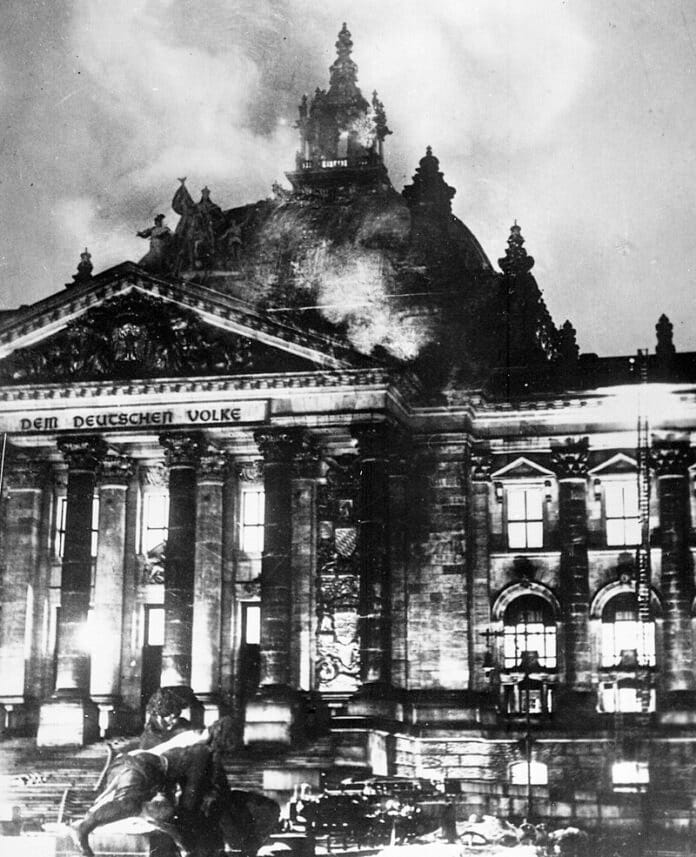 L’incendio del Reichstag (1933) anonimo