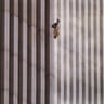 Luomo che cade 2001 di Richard Drew