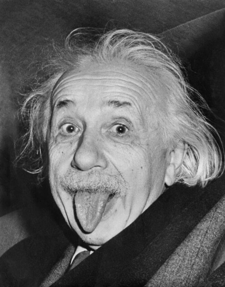 Einstein con la lingua 1951 — Arthur Sasse