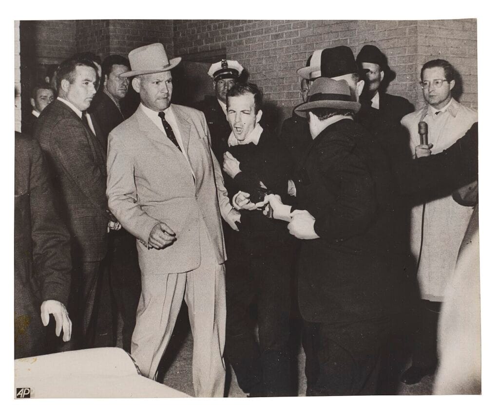 L’uccisione di Lee Harvey Oswald (1963) — Robert H. Jackson