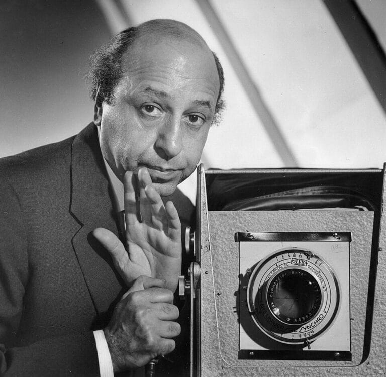Yousuf Karsh: il ritrattista dei grandi del ’00 e il segreto del suo sguardo 3 Yousuf Karsh 1958