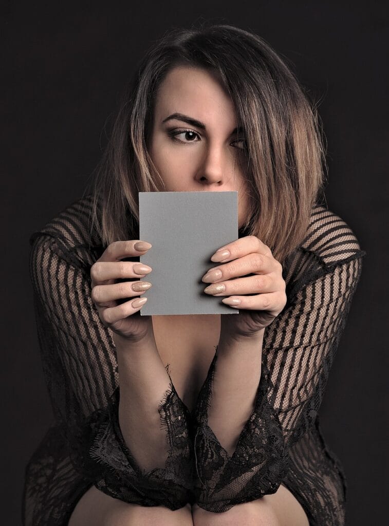 gray card kodak, white balance, exposure, photography, girl, woman, lighting