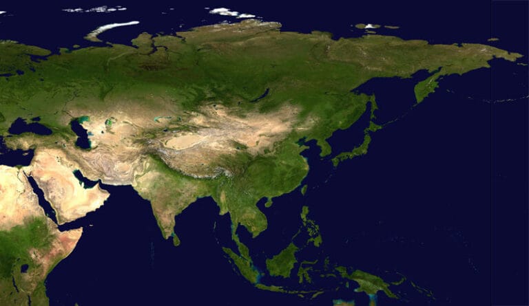 La fotografia asiatica, tra tradizione millenaria e modernità accelerata: il continente che ha reinventato lo sguardo fotografico 5 Asia satellite plane