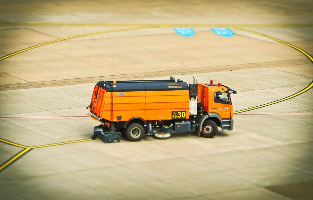 Tilt-Shift e Obiettivi PC: Controllo della Prospettiva tra Fisica dell’Ottica, Architettura e Still Life nella Teoria dell’Immagine 7 Tilt-Shift e Obiettivi PC: Controllo della Prospettiva tra Fisica dell’Ottica, Architettura e Still Life nella Teoria dell’Immagine