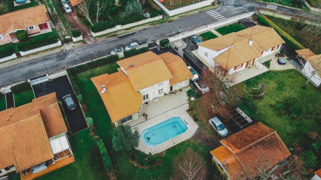 Dal Ritratto Vittoriano al Set Pubblicitario: Storia della Fotografia Commerciale 16 fotografia immobiliare