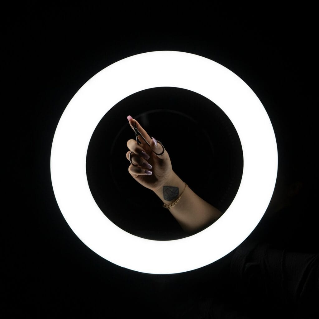 Il ring flash: caratteristiche, storia e utilizzo in ritratto e macro 3 Il ring flash: caratteristiche, storia e utilizzo in ritratto e macro